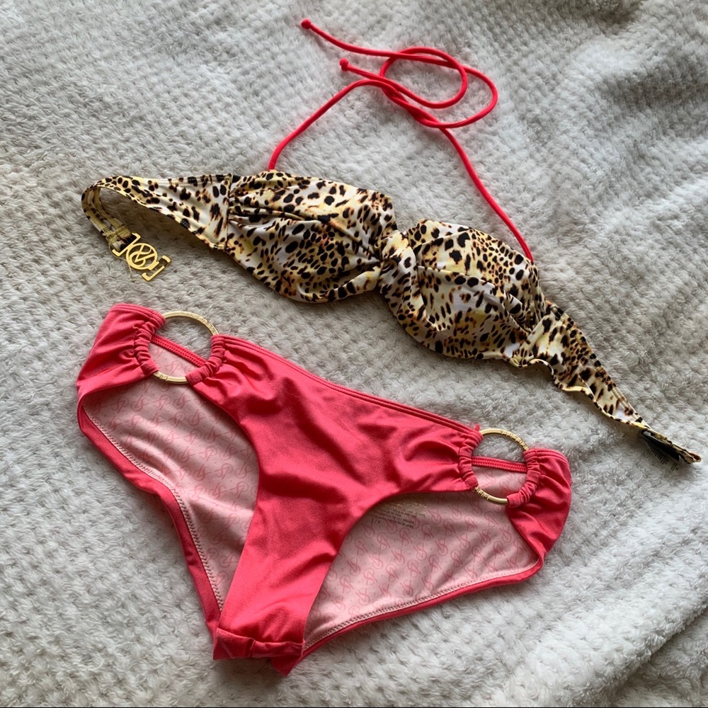 Victoria’s Secret Bikini 👙